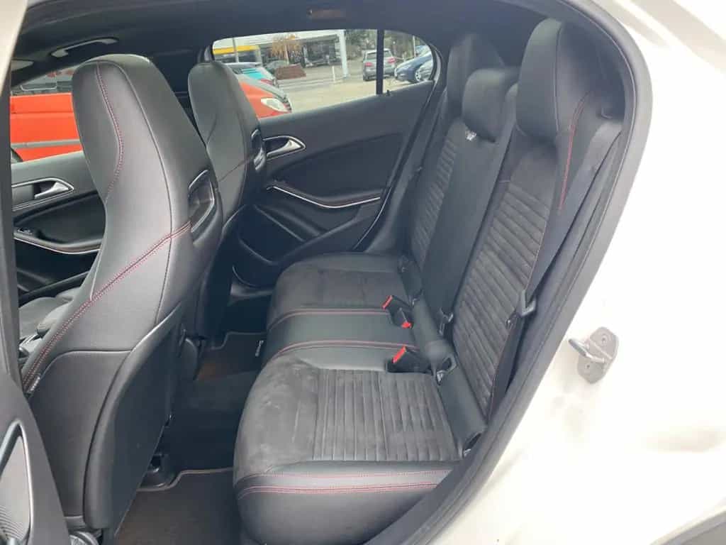 Mercedes-Benz GLA 250 7G AMG Line LED Navi SHZ PDC Panorama 04/2019-photo-6
