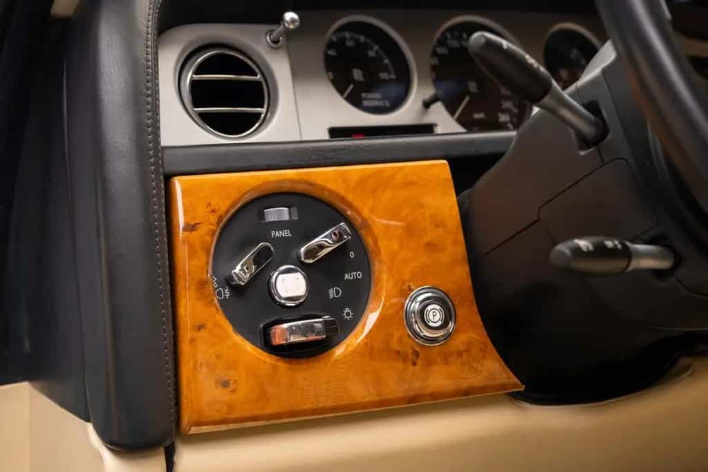 Rolls-Royce Phantom 08/2003-photo-23