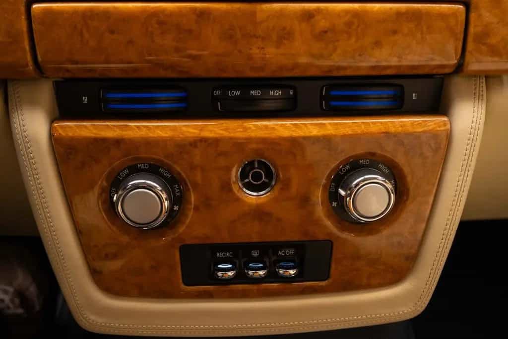 Rolls-Royce Phantom 08/2003-photo-27