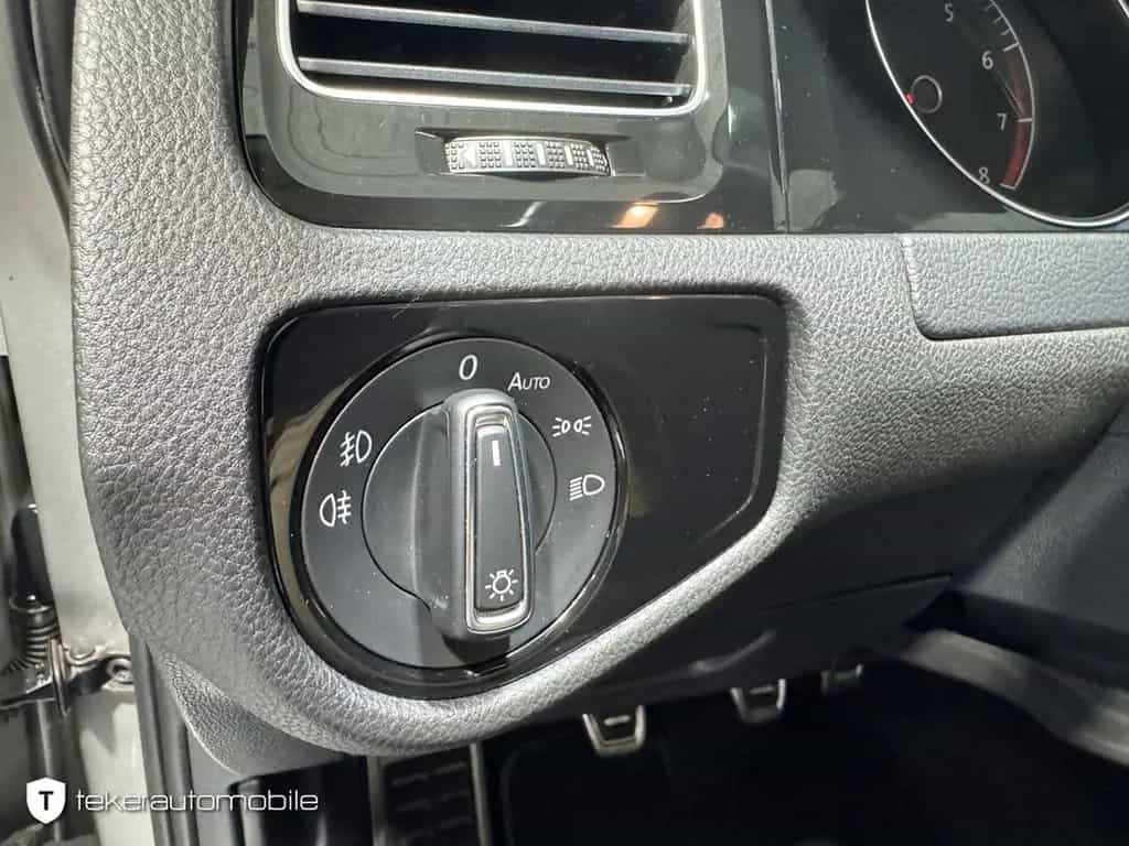 Volkswagen Golf VII 1.5 TSI Sound *Navigation*CarPlay* Sta 08/2017-photo-16