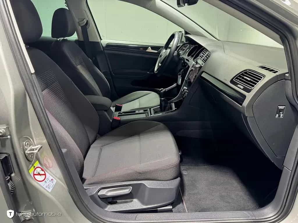 Volkswagen Golf VII 1.5 TSI Sound *Navigation*CarPlay* Sta 08/2017-photo-9