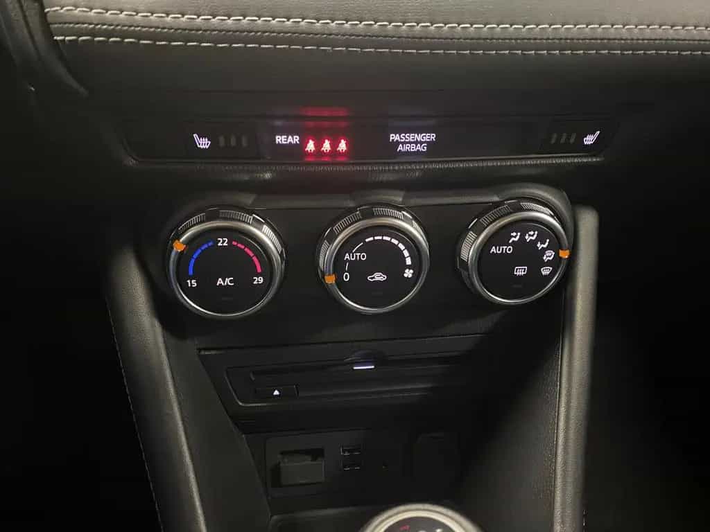 Mazda CX-3 2.0 NAVIGATION+LED SCHEINWERFER+KAMERA+HEAD 11/2019-photo-19
