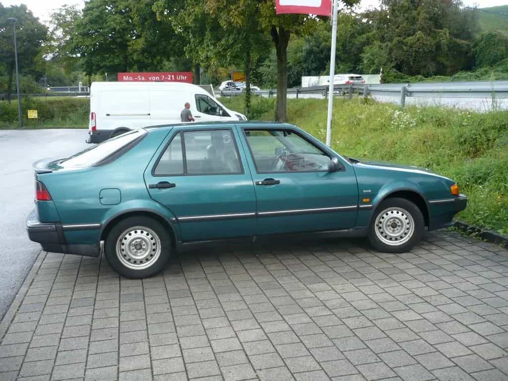 Saab 9000 9000 CS in grünmetallic / Leder beige 07/1993-photo-0