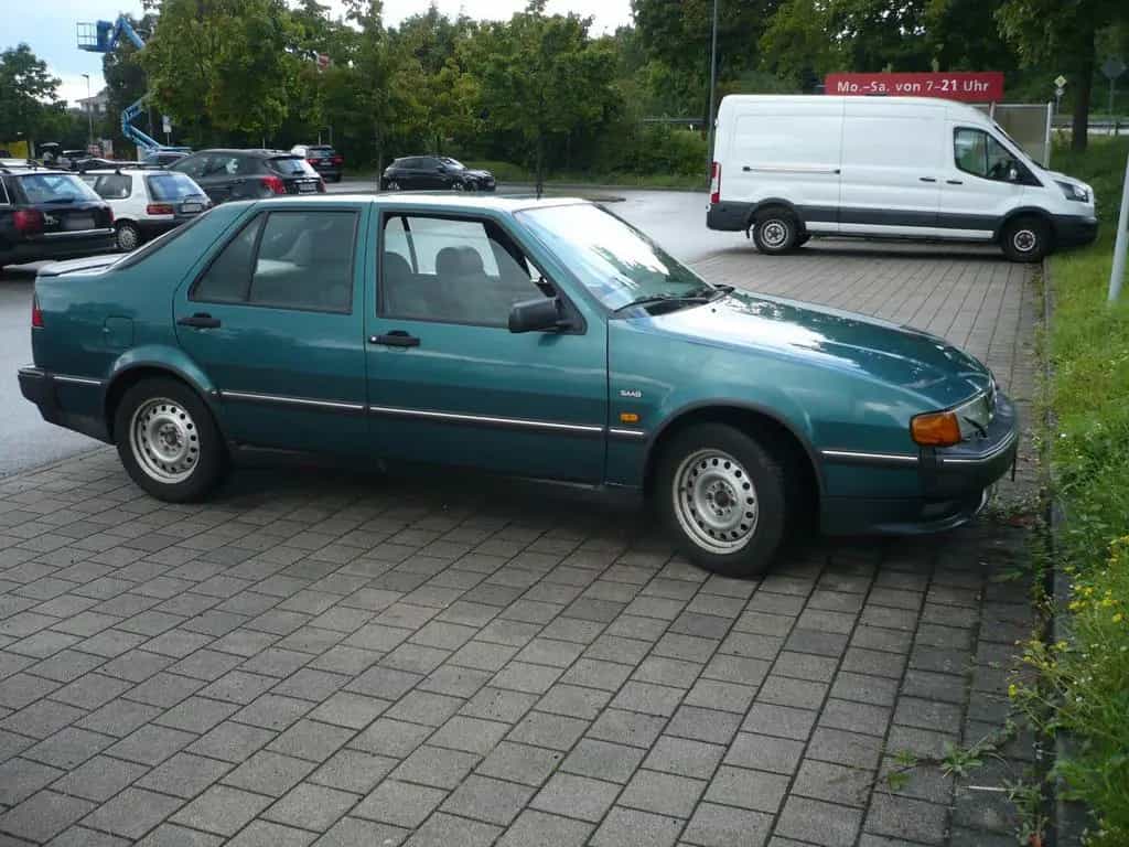 Saab 9000 9000 CS in grünmetallic / Leder beige 07/1993-photo-1