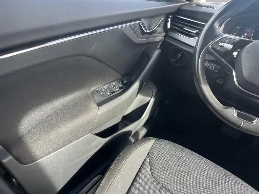 Skoda Kamiq 1.5 TSI DSG AHK KAMERA NAVI SHZ LED-S. 07/2021-photo-11