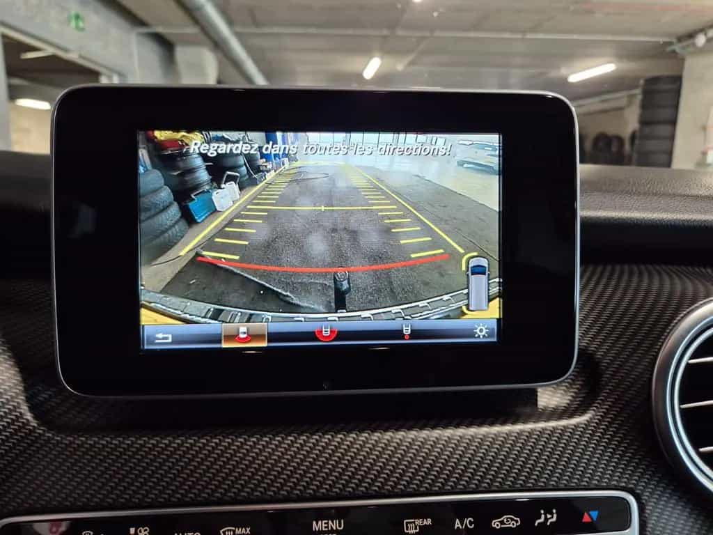 Mercedes-Benz V 250 D AMG LINE 7 SITZE CUIR NAVI 1 HAND 06/2019-photo-13
