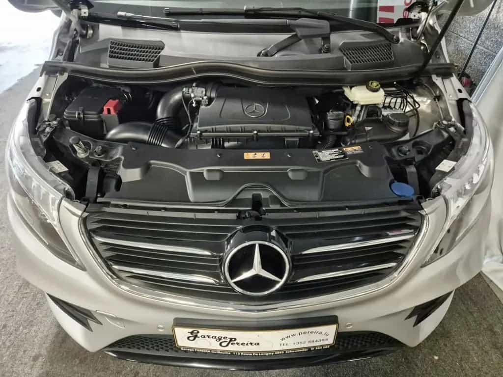 Mercedes-Benz V 250 D AMG LINE 7 SITZE CUIR NAVI 1 HAND 06/2019-photo-17