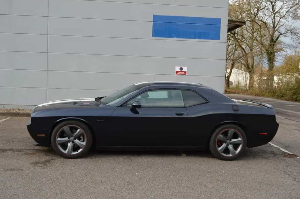 Dodge Challenger 03/2012-photo-1