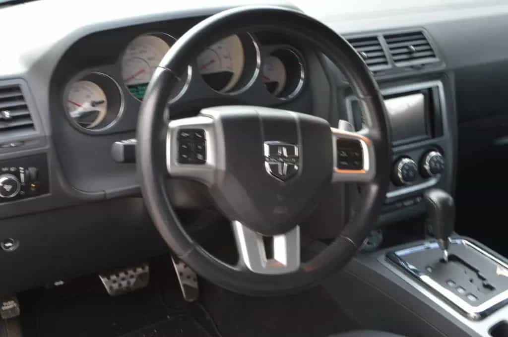 Dodge Challenger 03/2012-photo-11