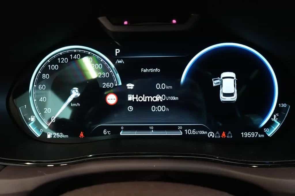Genesis GV70 2.5T AWD AT8 Luxury Line ACC 360° HUD Pano 02/2023-photo-4