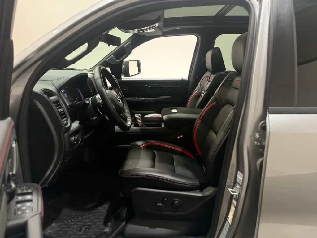Dodge RAM 1500 RHO H/O null-photo-11