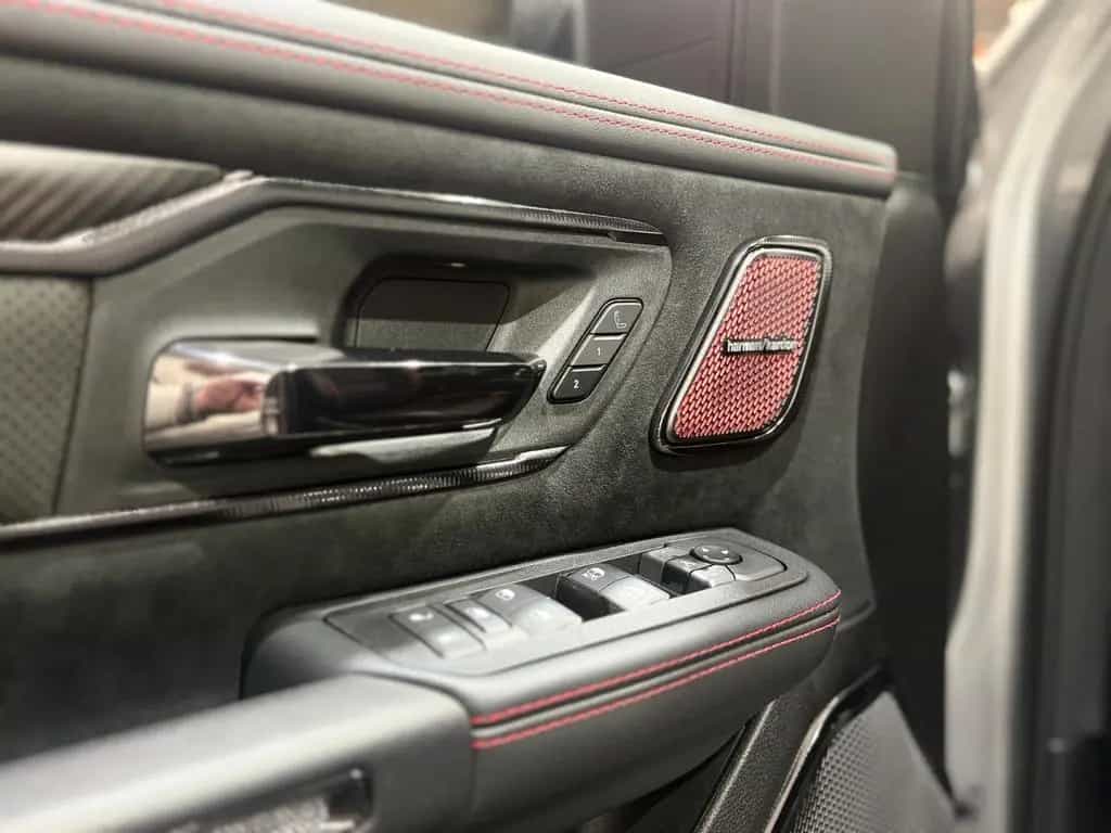 Dodge RAM 1500 RHO H/O null-photo-13