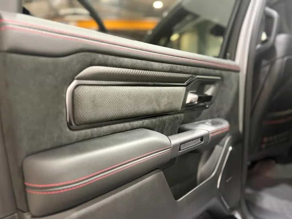 Dodge RAM 1500 RHO H/O null-photo-14