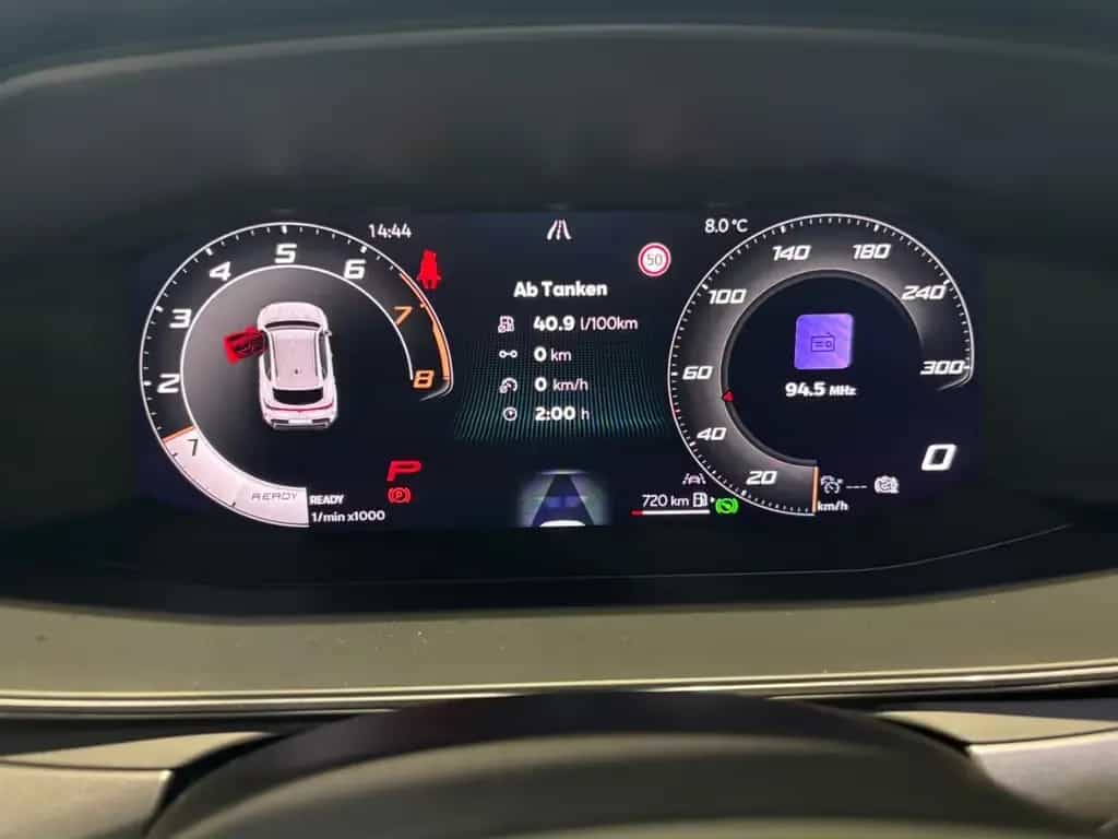 Cupra Formentor 1.5 eTSI KAMERA*KEYLES 09/2024-photo-15
