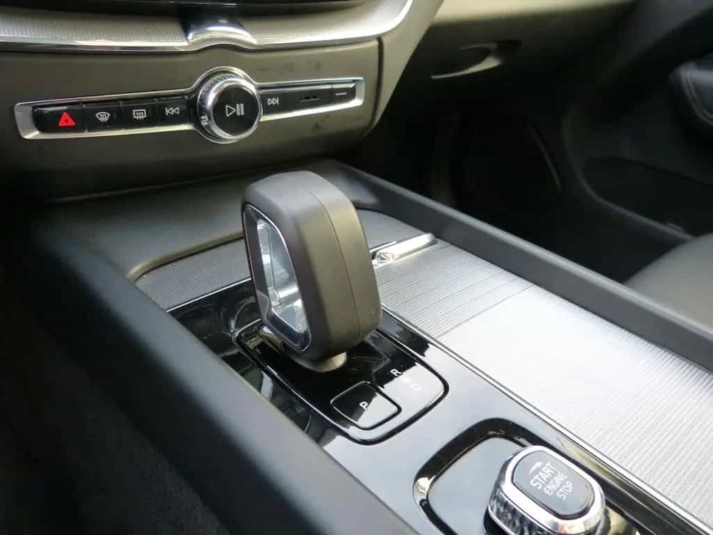 Volvo XC60 B5 Ultimate Dark AWD SD*StdHz 12/2022-photo-12