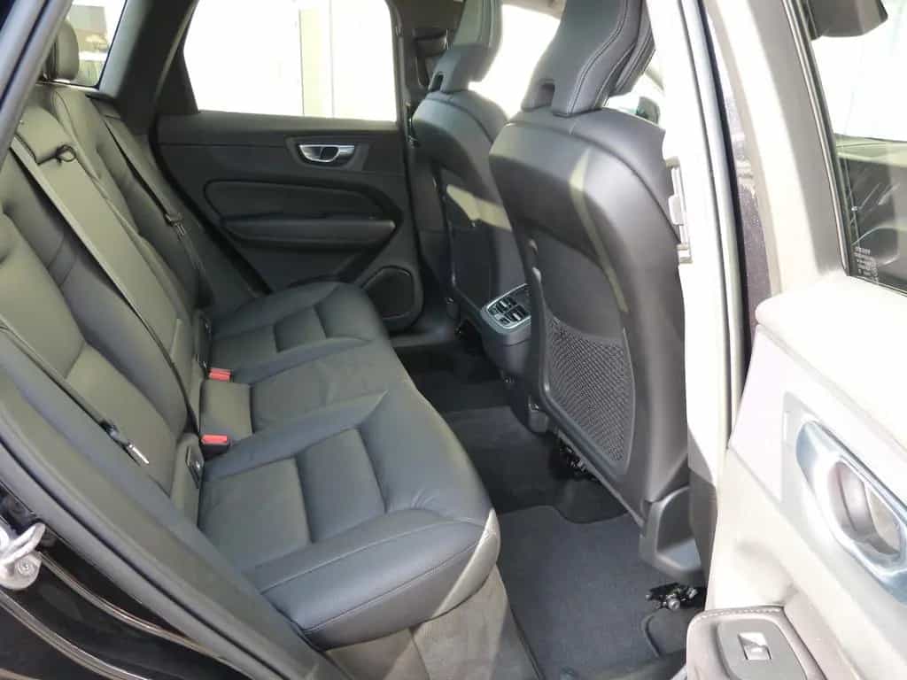 Volvo XC60 B5 Ultimate Dark AWD SD*StdHz 12/2022-photo-17