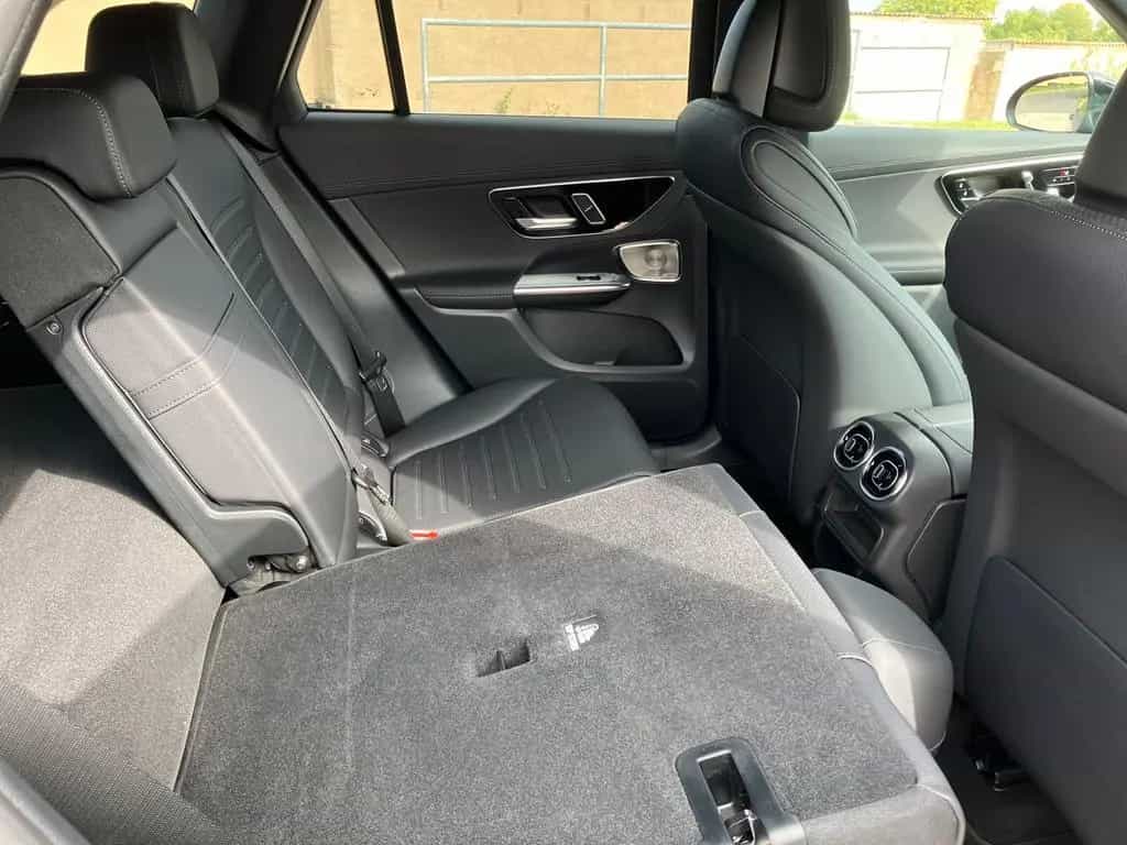 Mercedes-Benz GLC-Class d 4M AMG Line DIGITAL LIGHT*AHK*360°Kam. 10/2025-photo-8