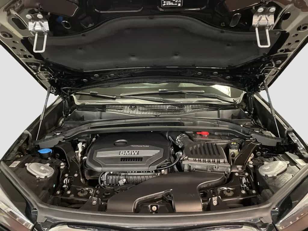 BMW X1 sDrive18i Navi Parkassist LED Sitzheizung 06/2022-photo-11