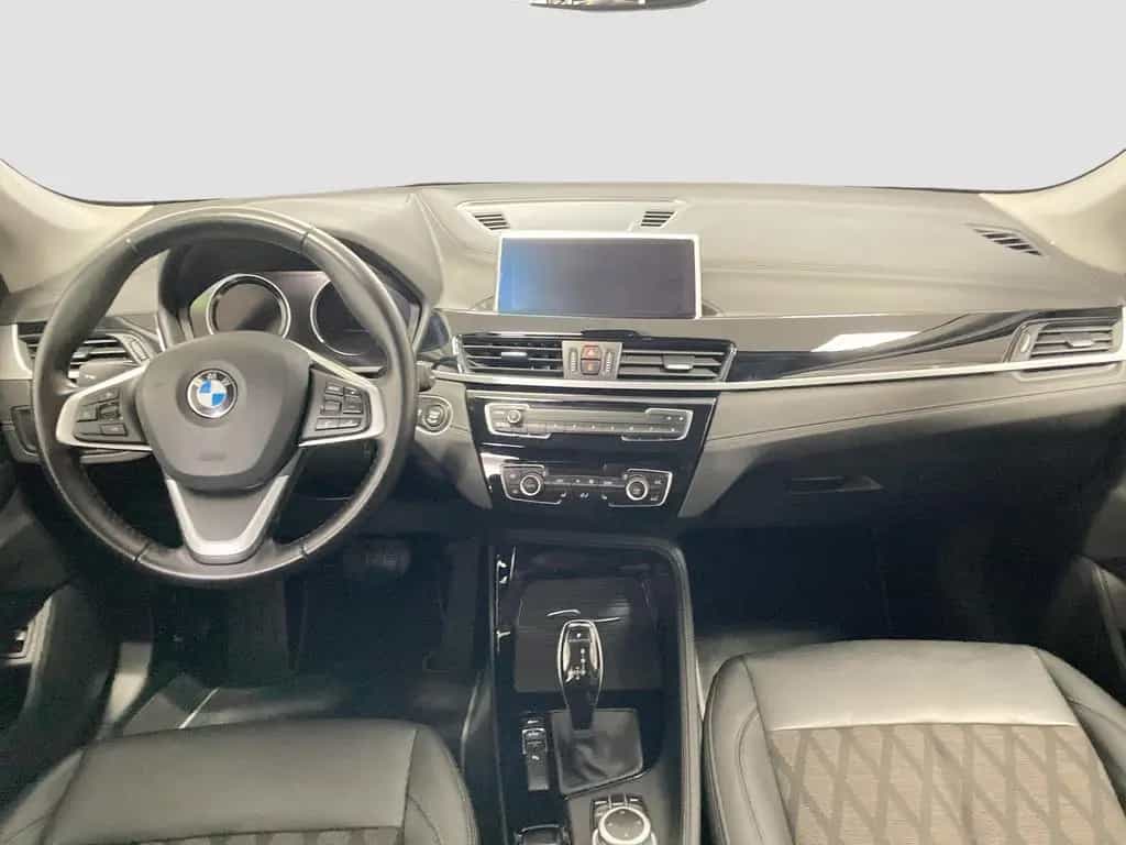 BMW X1 sDrive18i Navi Parkassist LED Sitzheizung 06/2022-photo-8