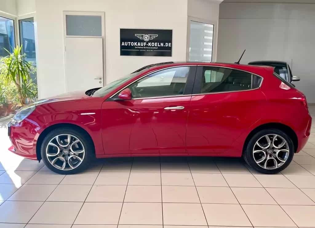 Alfa Romeo Giulietta Super 1,4 Automati/Navi/Leder/Glasdach 03/2018-photo-0