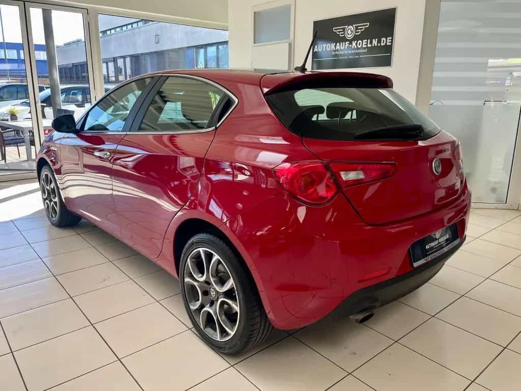 Alfa Romeo Giulietta Super 1,4 Automati/Navi/Leder/Glasdach 03/2018-photo-5