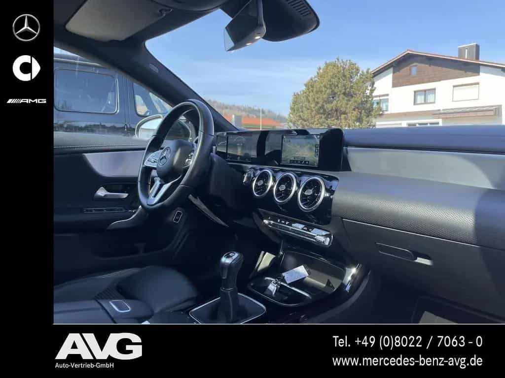 Mercedes-Benz CLA 180 Shooting Brake CLA 180 SB Progressive Pano AHK Night Kamera 11/2020-photo-15