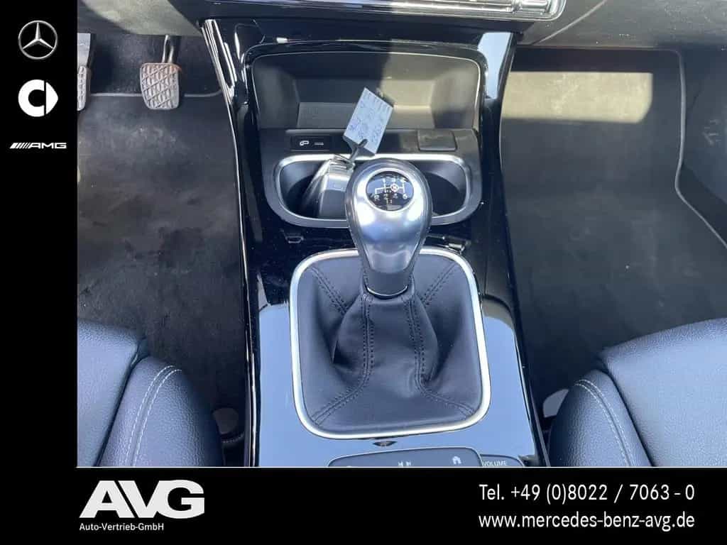 Mercedes-Benz CLA 180 Shooting Brake CLA 180 SB Progressive Pano AHK Night Kamera 11/2020-photo-17
