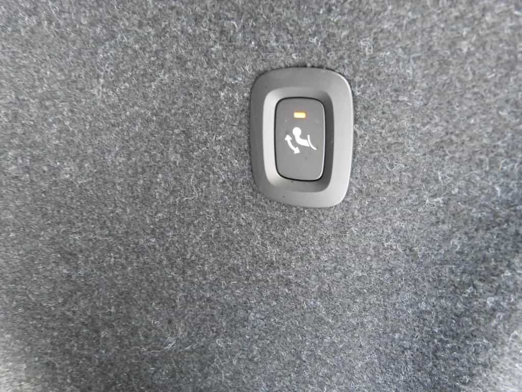 Volvo XC40 B3 Plus Dark ACC BLIS AHK 02/2023-photo-18