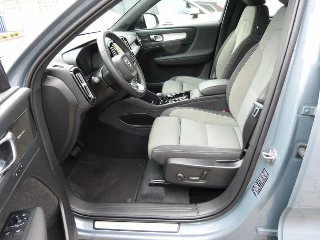 Volvo XC40 B3 Plus Dark ACC BLIS AHK 02/2023-photo-8