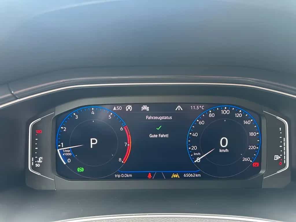 Volkswagen T-Roc 2.0 TFSI Sport 4M ACC LED KAMERA VIRTUAL 08/2019-photo-16