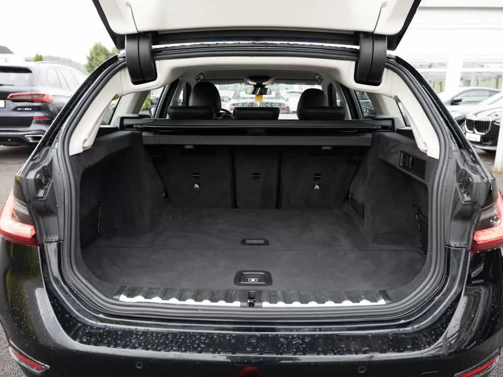 BMW 320 i Touring Advantage LED ACC NAVI SHZ PDC 03/2021-photo-10