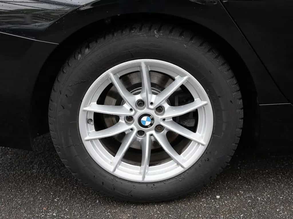 BMW 320 i Touring Advantage LED ACC NAVI SHZ PDC 03/2021-photo-9