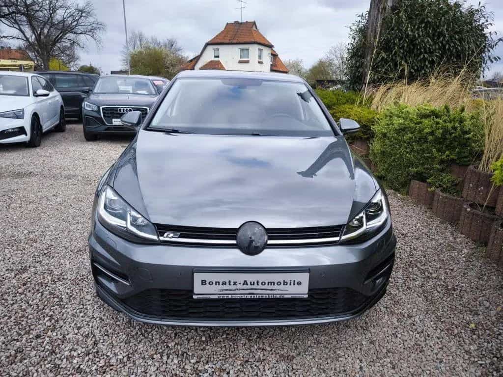 Volkswagen Golf 1.5 TSI DSG Highline R-Line *Nav,SHZ,ACC* 08/2018-photo-1