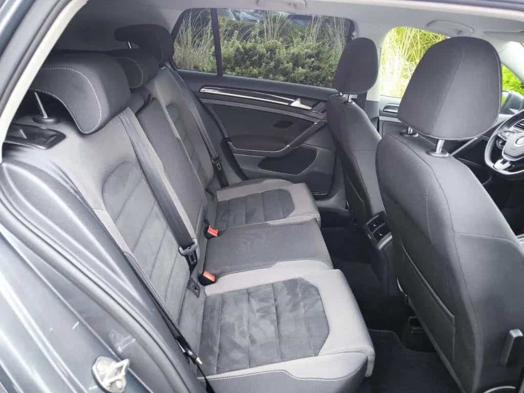 Volkswagen Golf 1.5 TSI DSG Highline R-Line *Nav,SHZ,ACC* 08/2018-photo-6