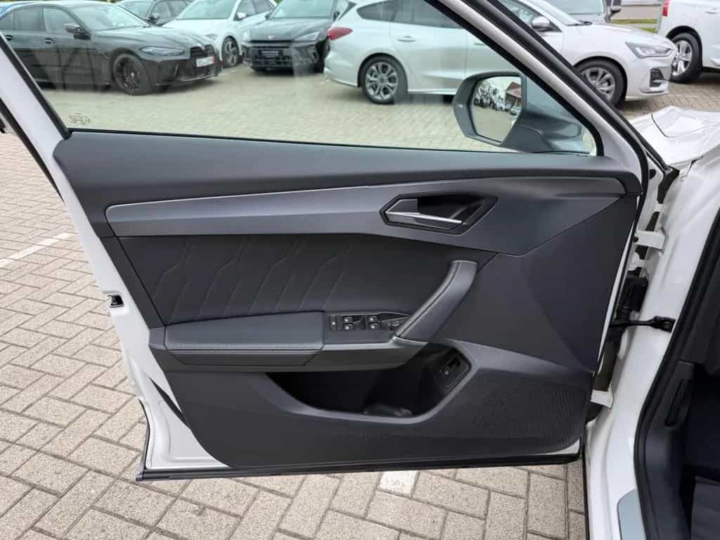 Cupra Formentor e-Hybrid,18-Zoll,R-Kamera,CarPlay,3-Zo 12/2023-photo-12