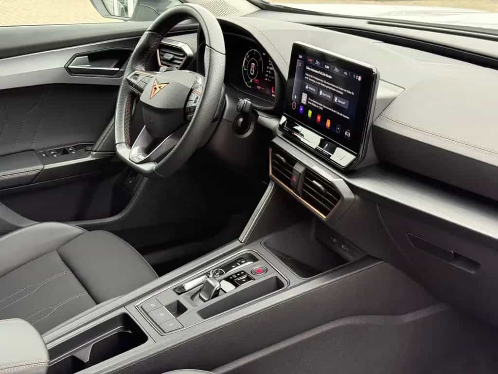 Cupra Formentor e-Hybrid,18-Zoll,R-Kamera,CarPlay,3-Zo 12/2023-photo-27
