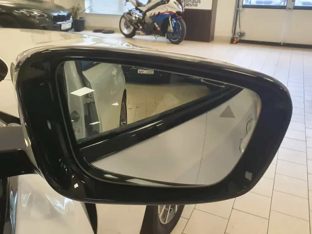 BMW 320 d Sport Line Aut/Navi/Stop&Go/Panarama/Leder 04/2021-photo-13