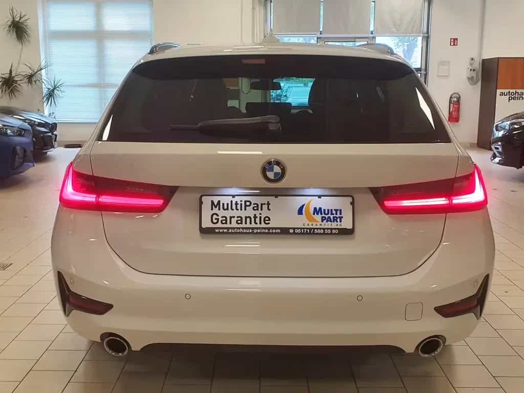 BMW 320 d Sport Line Aut/Navi/Stop&Go/Panarama/Leder 04/2021-photo-8