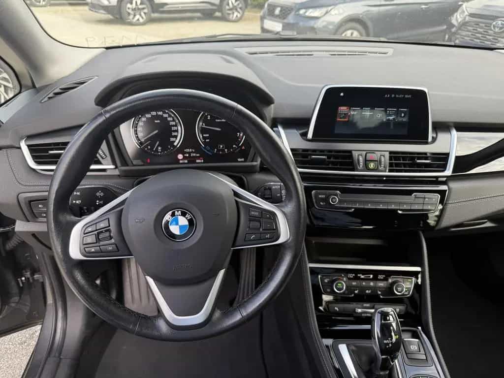 BMW 220 Active Tourer i Sport Line Tempomat Kamera N 10/2019-photo-12