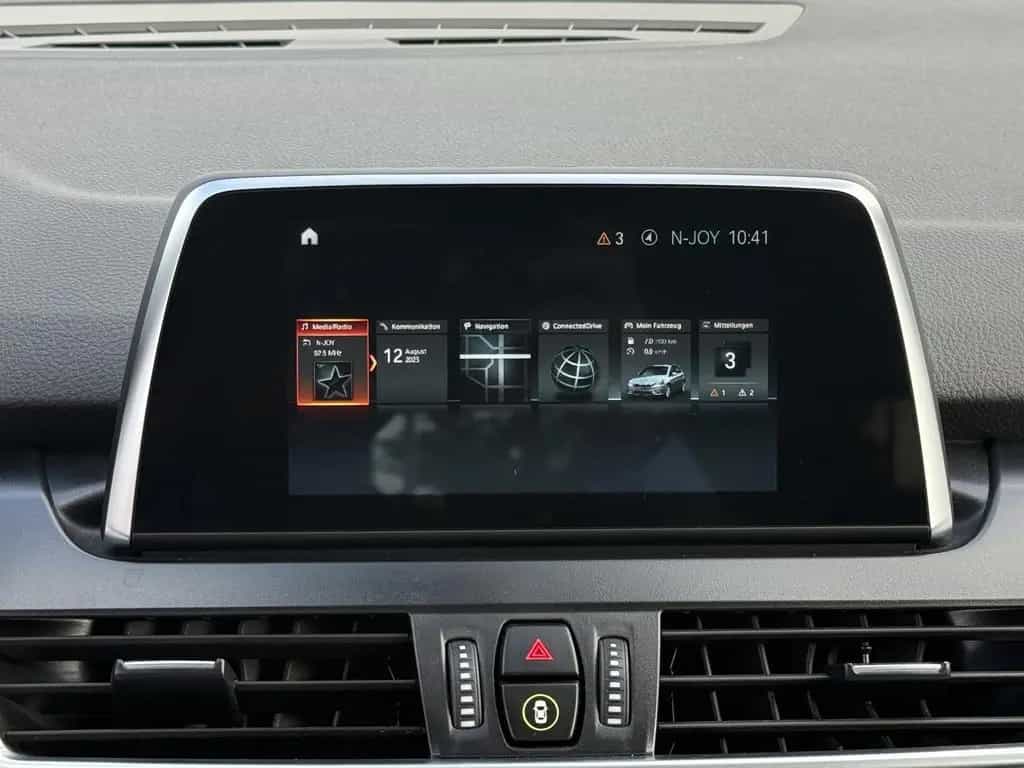 BMW 220 Active Tourer i Sport Line Tempomat Kamera N 10/2019-photo-17