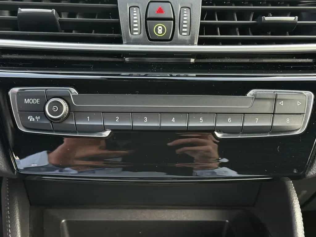 BMW 220 Active Tourer i Sport Line Tempomat Kamera N 10/2019-photo-18