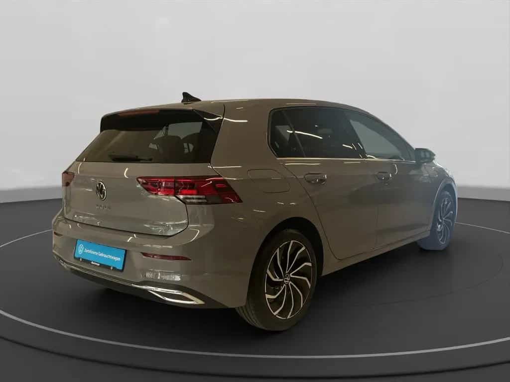 Volkswagen Golf VIII 1.5 TSI Style +HEAD-UP+NAVI+LED+LM 09/2020-photo-3