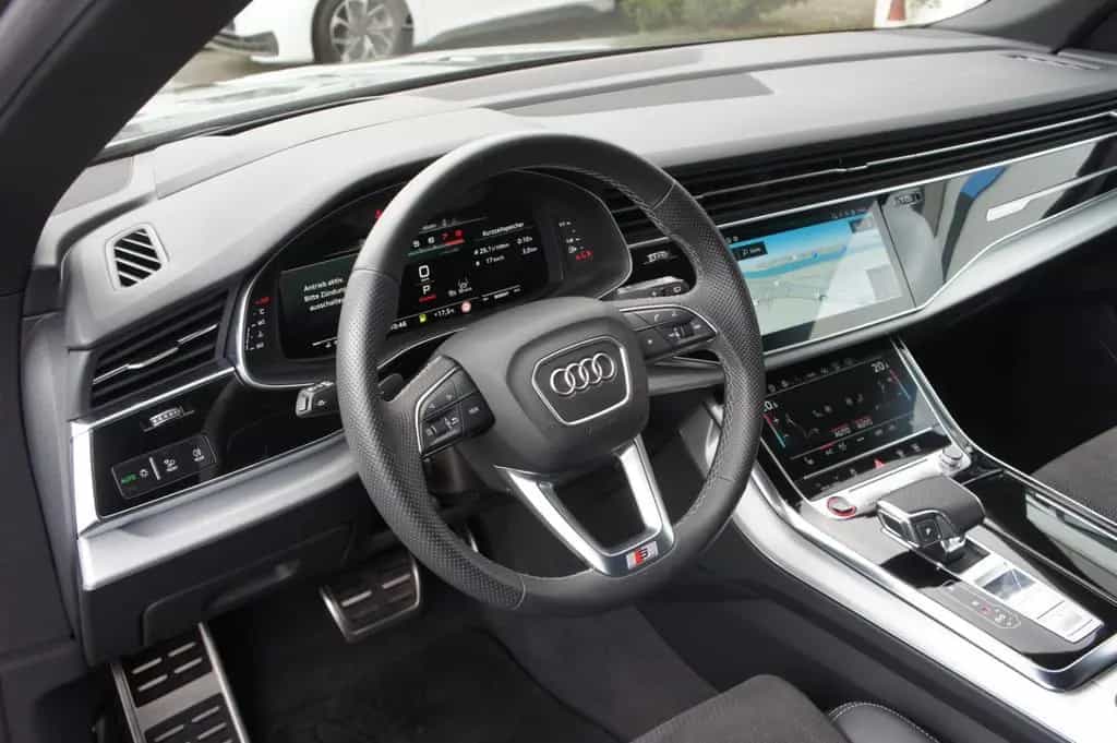 Audi SQ8 quattro*ACC*AHK*AIR*360°*HD-MATRIX*23Z*NP130 03/2022-photo-14