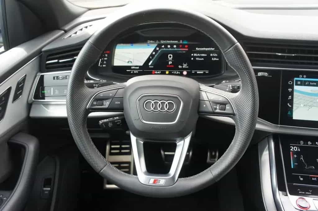 Audi SQ8 quattro*ACC*AHK*AIR*360°*HD-MATRIX*23Z*NP130 03/2022-photo-24