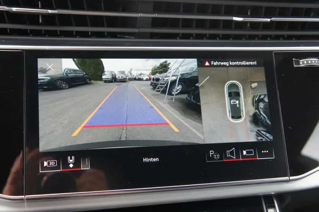 Audi SQ8 quattro*ACC*AHK*AIR*360°*HD-MATRIX*23Z*NP130 03/2022-photo-25