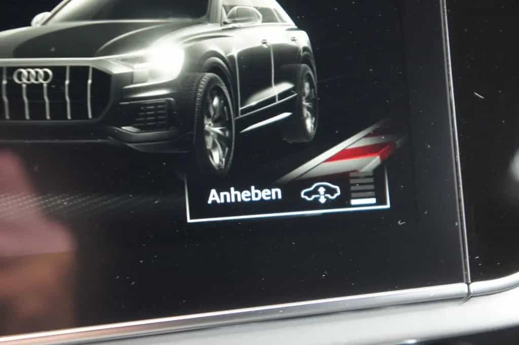 Audi SQ8 quattro*ACC*AHK*AIR*360°*HD-MATRIX*23Z*NP130 03/2022-photo-28
