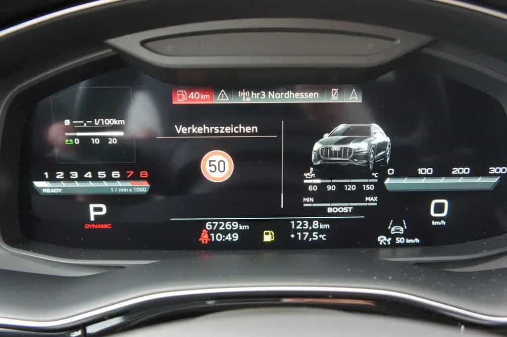 Audi SQ8 quattro*ACC*AHK*AIR*360°*HD-MATRIX*23Z*NP130 03/2022-photo-35