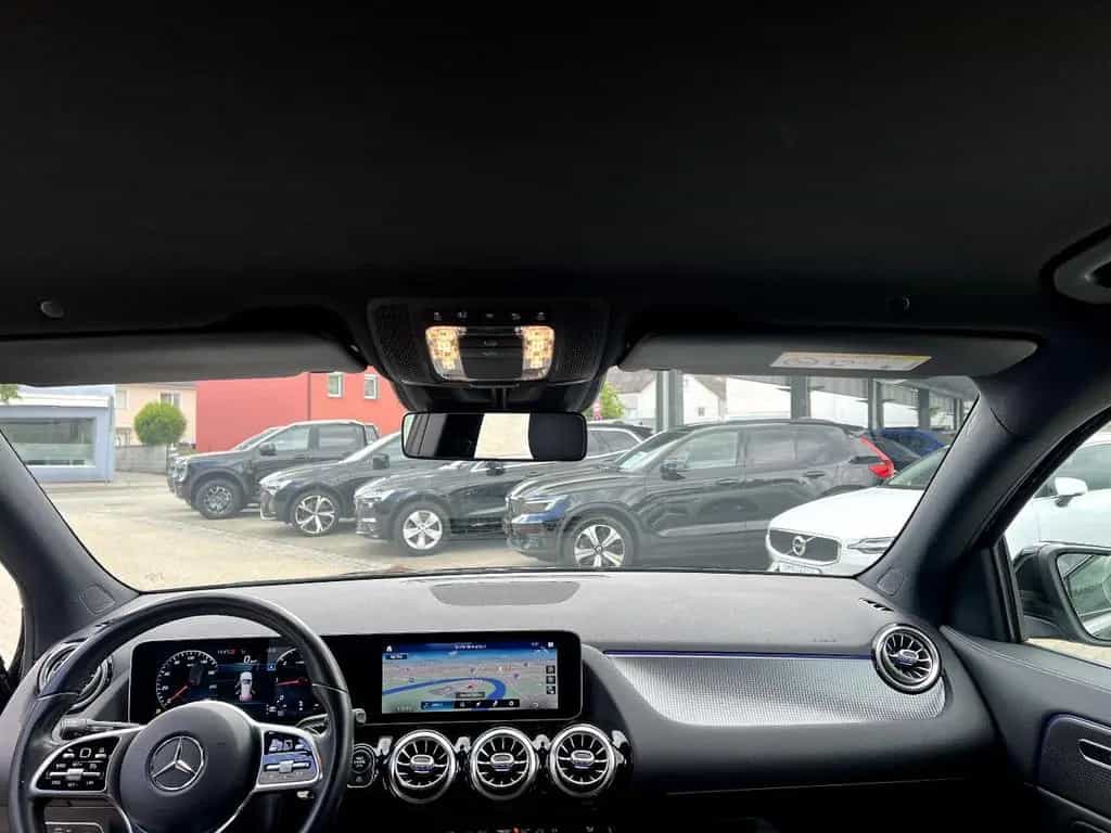 Mercedes-Benz GLA 200 d Progressive *LED Navi Leder AHK Kamera* 12/2020-photo-18