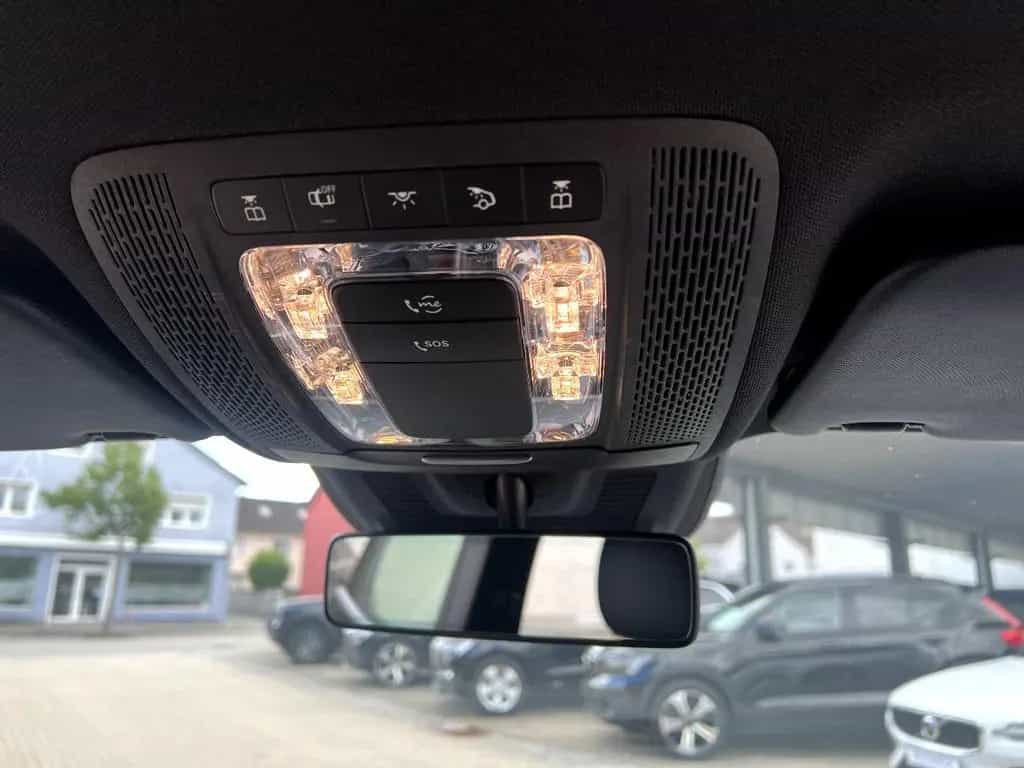 Mercedes-Benz GLA 200 d Progressive *LED Navi Leder AHK Kamera* 12/2020-photo-26