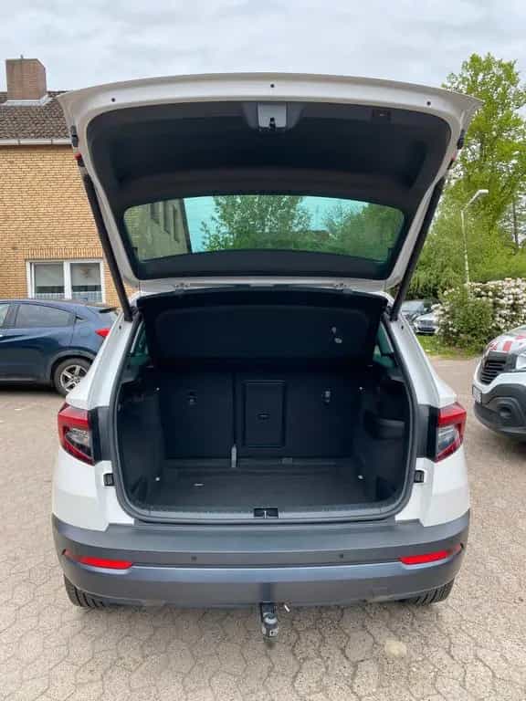 Skoda Karoq Style, ACC, AHK, 1.Hand, Top Zustand 09/2019-photo-6